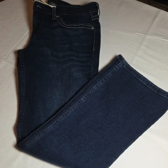 Levi's Women's Dark Blue Boot Cut Leg Jeans,sz 11 Junior. - Picture 8 of 8